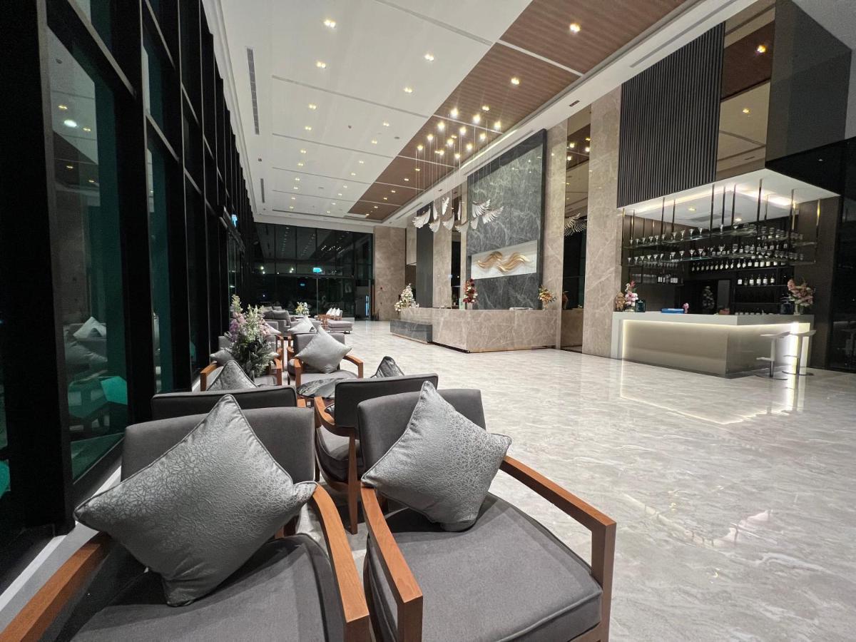Crystal Srivaree Suvarnabhumi Hotel Ban Khlong Bang Krathiam المظهر الخارجي الصورة