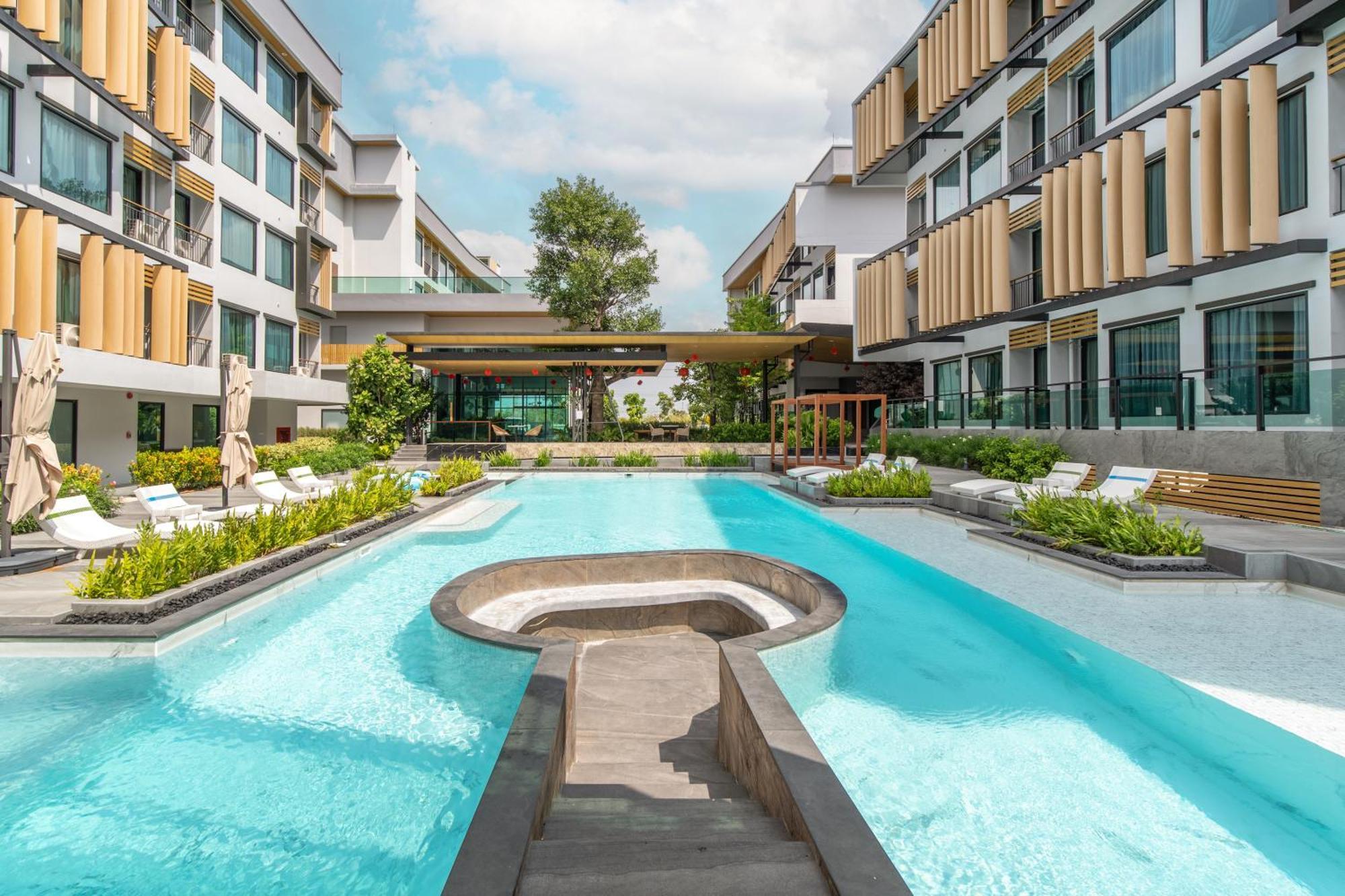 Crystal Srivaree Suvarnabhumi Hotel Ban Khlong Bang Krathiam المظهر الخارجي الصورة